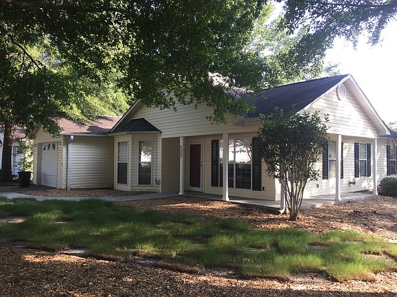 Beautiful Corner lot home with 2 driveways