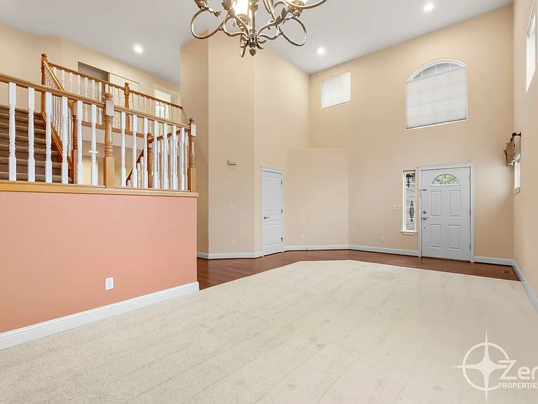 2903 NE 184th Ave — Photo 4