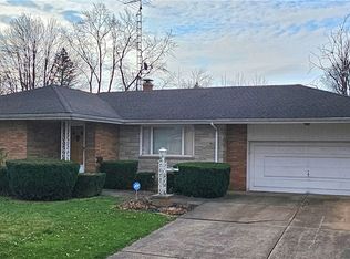 1353 Oakdale Dr NW, Warren, OH