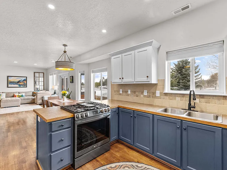 13247 Brookie Rd — Photo 10