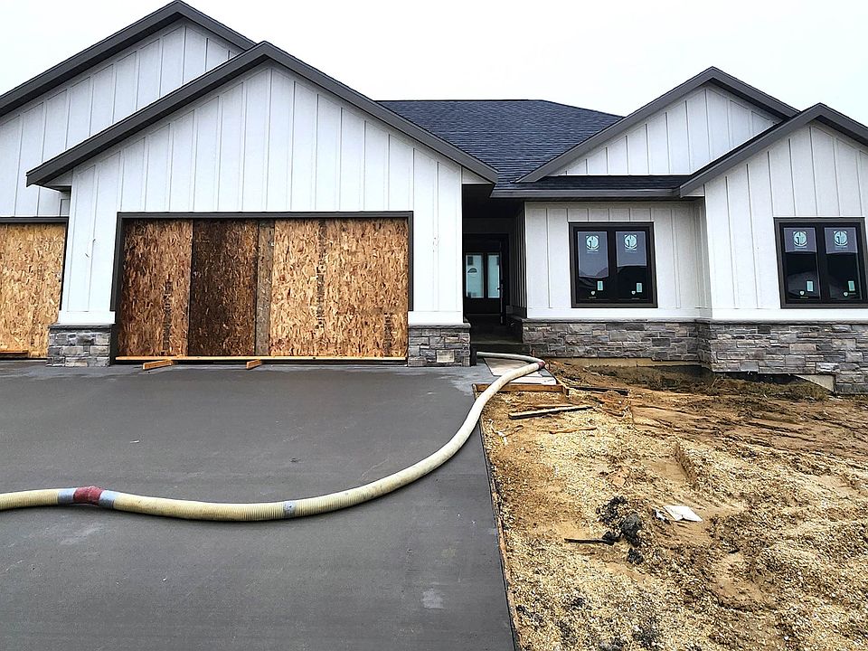 362 Solomia Ct, Peosta, IA 52068 Zillow