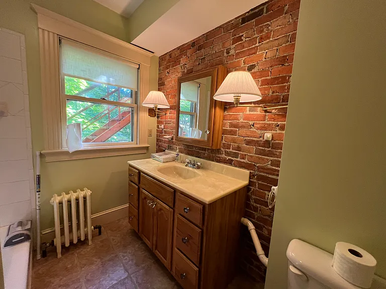 588 Cambridge St #2 — Photo 11