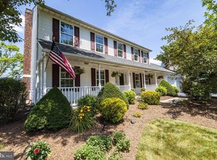 1020 Kingscote Dr, Harleysville, PA 19438