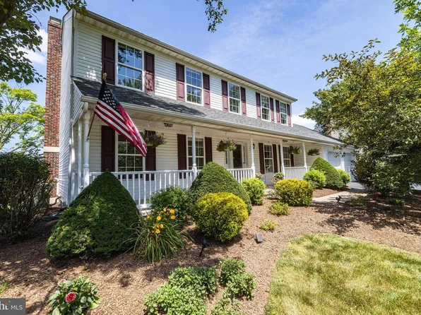 1020 Kingscote Dr, Harleysville, PA 19438