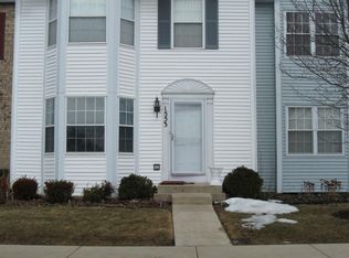 1553 Delaware Ct, Geneva, IL 60134