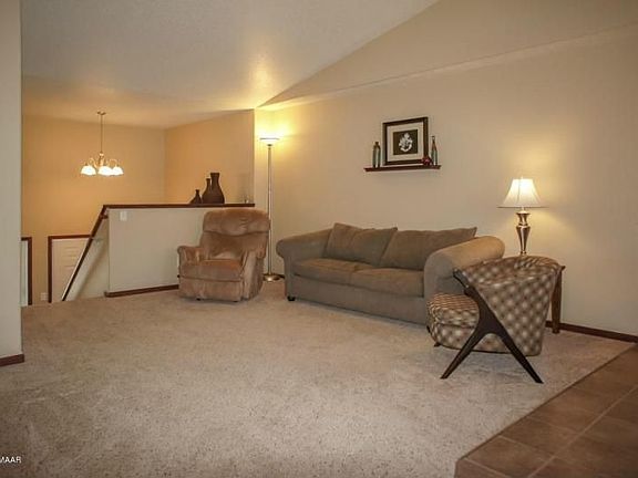 5th image of 730 14th Ave E
