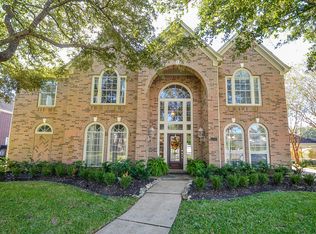 5306 Cambridge St, Sugar Land, TX 77479