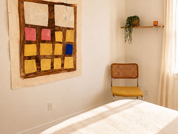 4th image of 68 Westholme Ave #2