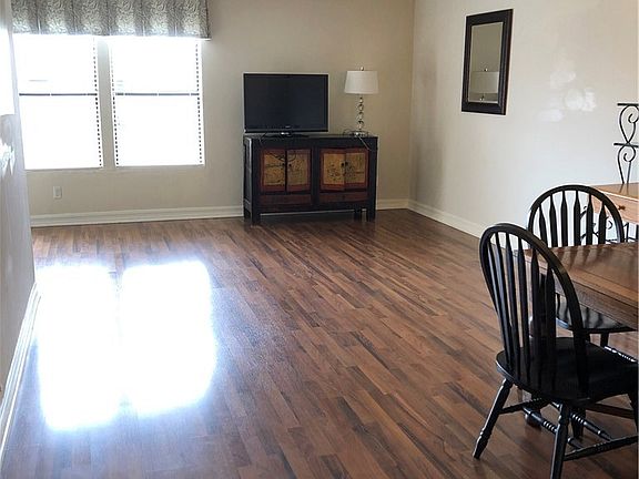 4th image of 260 Cagney Ln APT 112