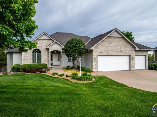 5716 SW 37th Ter, Topeka, KS 66610