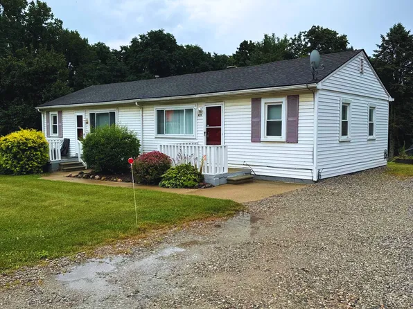 433 Joslyn Rd, Lake Orion, MI 48362