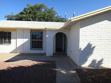 5th image of 5421 Plainview Dr