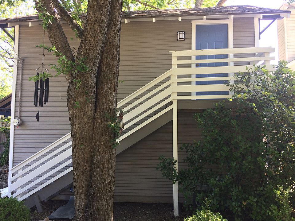 1st image of 1000 W Lamar St #B