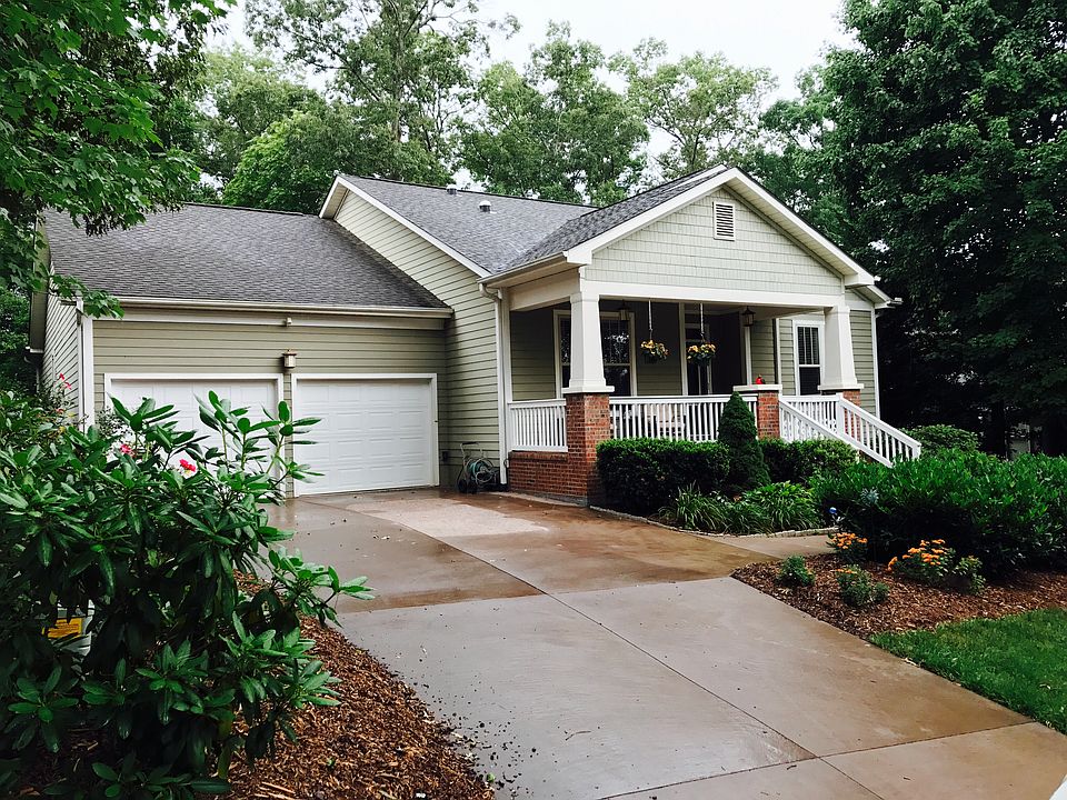 BILTMORE LAKE COTTAGE HOME