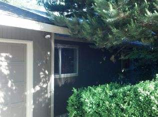 9437 SW 50th Ave, Portland, OR 97219