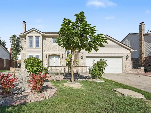 3161 Barkway Dr, Sterling Heights, MI 48310