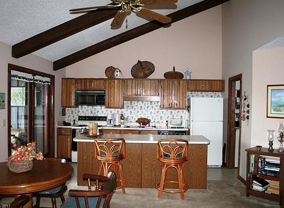 5th image of 402 Eagles Nest Ct #402