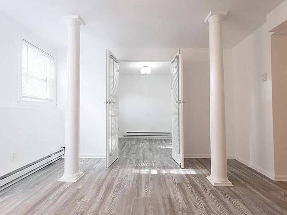 4th image of 23 Fort Ave #Bb