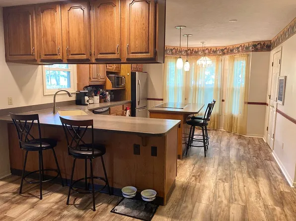 315 Manor Ave, Elkhart, IN 46516