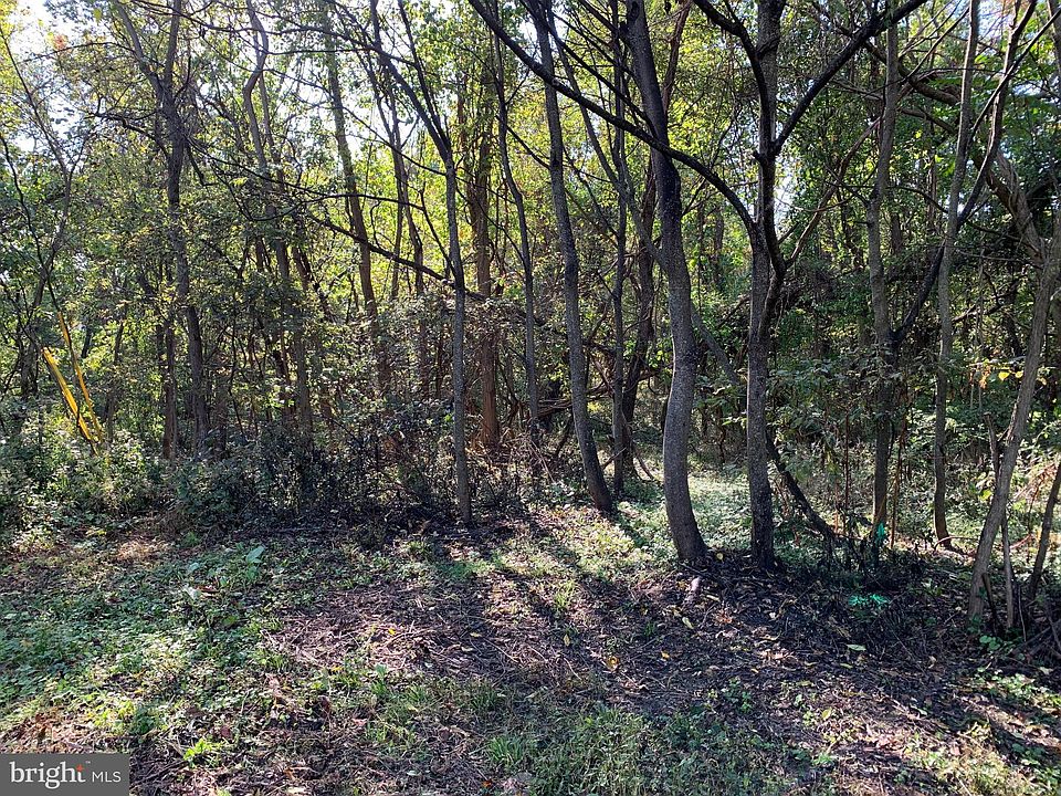 1st image of 6504 Fairfax Dr