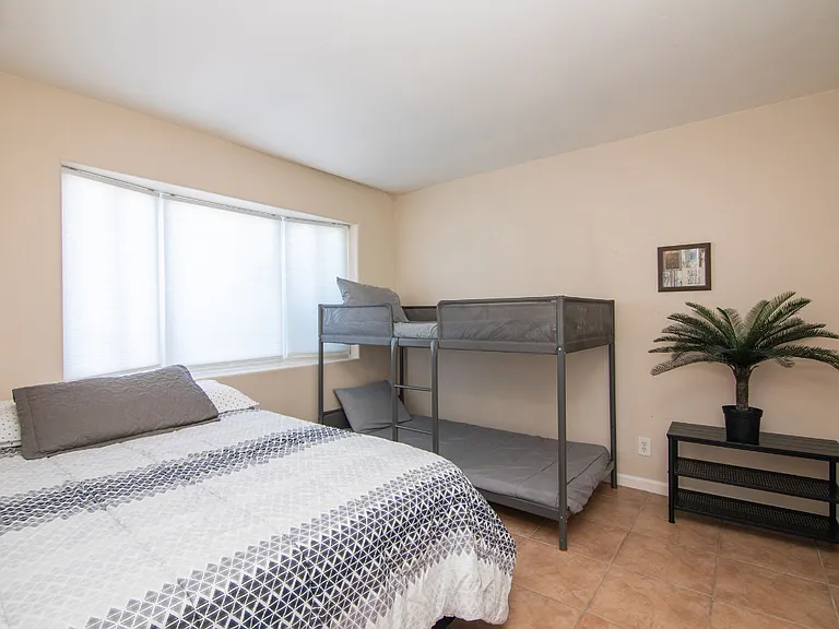 2065 E Cairo Dr — Photo 11