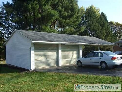 4th image of 38 Owens Dr