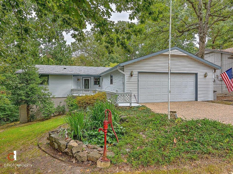 1st image of 8 Wilton Ln