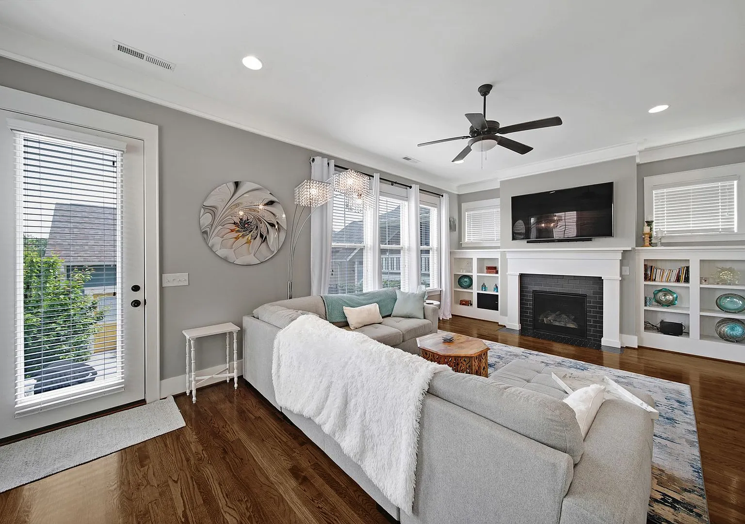 Coming Soon! 3 BR/2.5BA | Newly Renovated Single Family Home | 2-Car Garage Parking | Great backyard — Photo 2