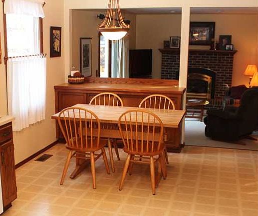 5th image of 9 Chatworth Cir N