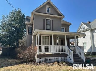 265 N Webster Ave, Jacksonville, IL 62650