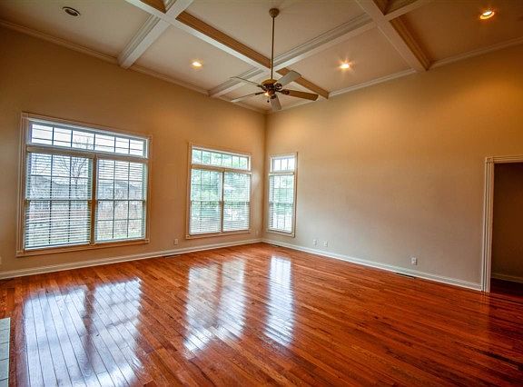 4th image of 2340 Windemere Dr