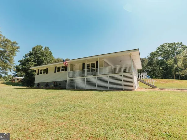 499 Beaver Pond Rd, Carrollton, GA 30117