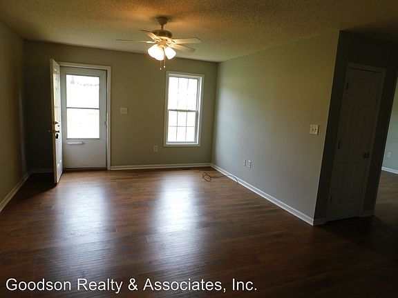 3rd image of 376-378 Turner St