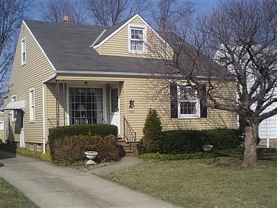 1st image of 3302 Park Dr