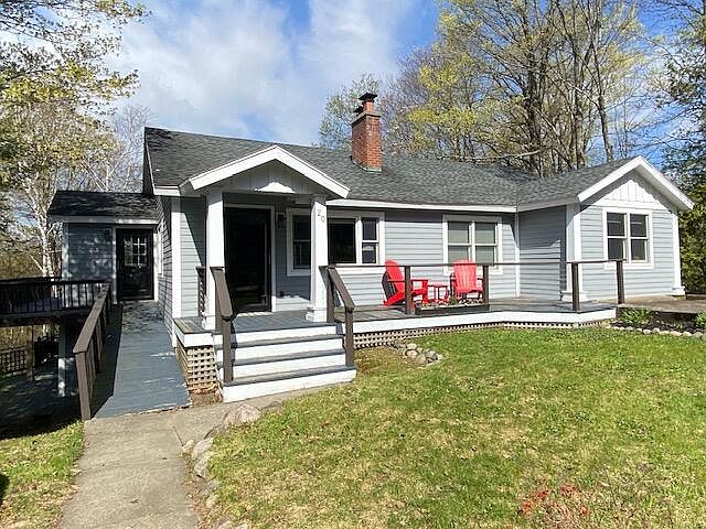 1st image of 20 Grand View Ave