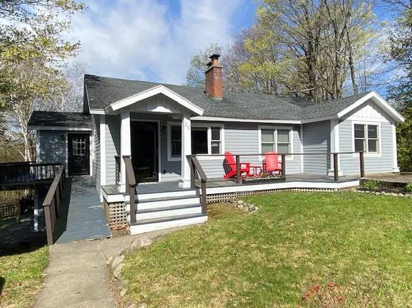 20 Grand View Ave, Lake Placid, NY 12946