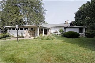 1st image of 36 Lynwood Dr