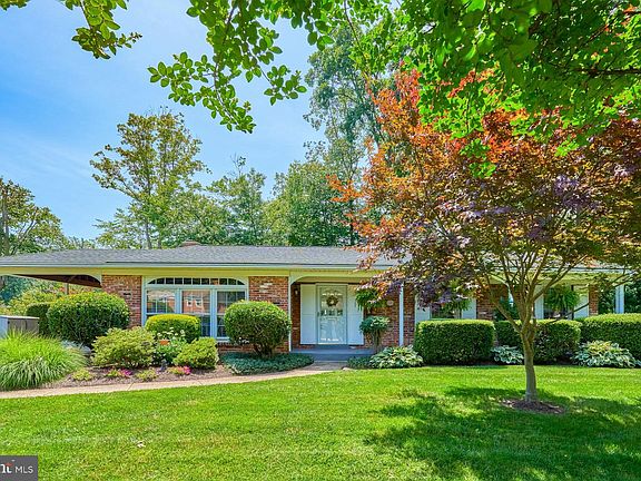 5th image of 4118 Whispering Ln