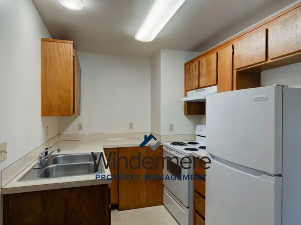 M1548: 865 N Oak Harbor St, 865 N Oak Harbor St #103, Oak Harbor, WA 98277