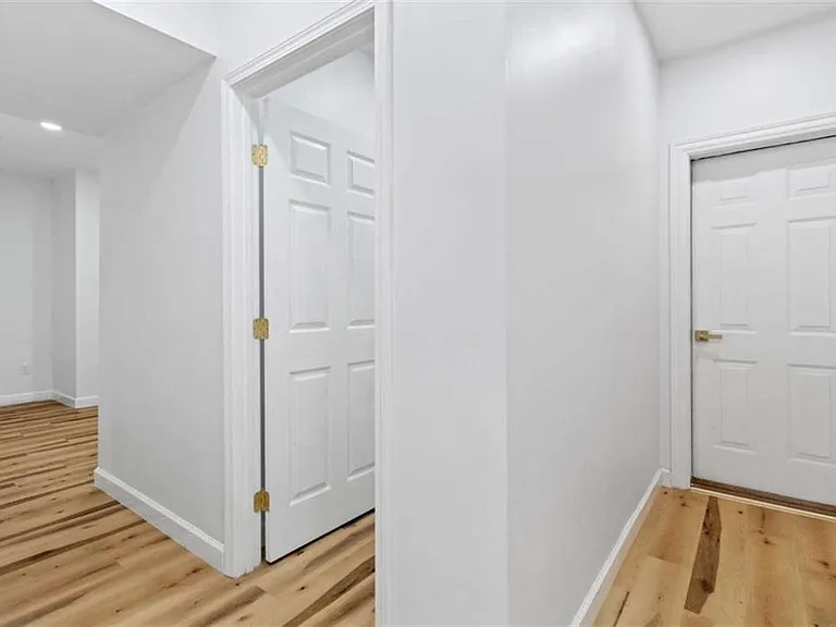 1711 Summit Glen Ln — Photo 29