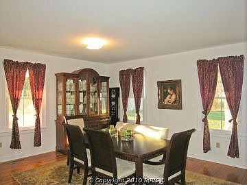 3rd image of 31 Orchard Ln