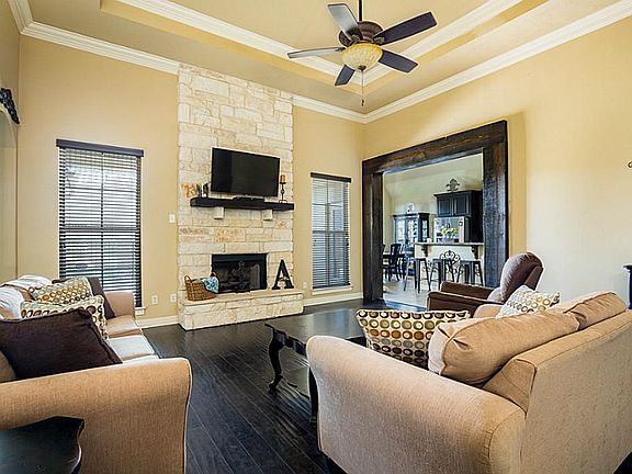 3rd image of 109 Jorden Gage Ln
