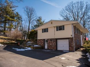116 Schofield Rd, West Milford, NJ 07480