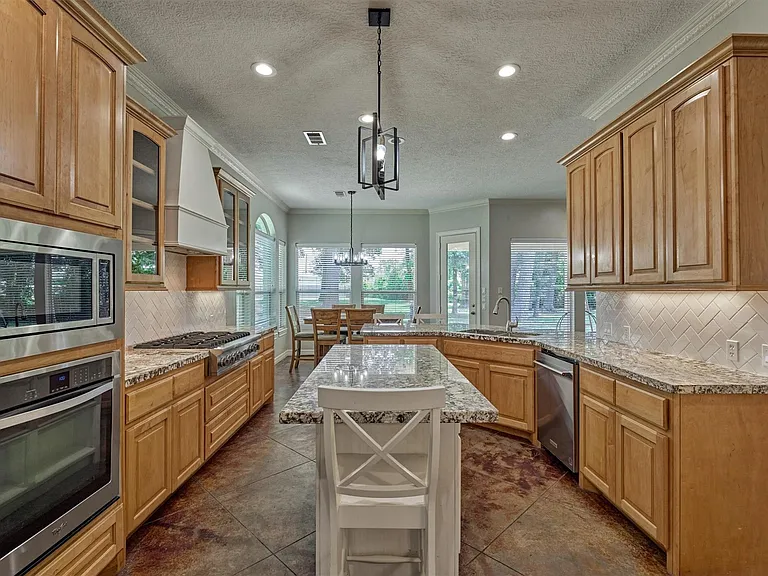 9102 Marshall Ct — Photo 29