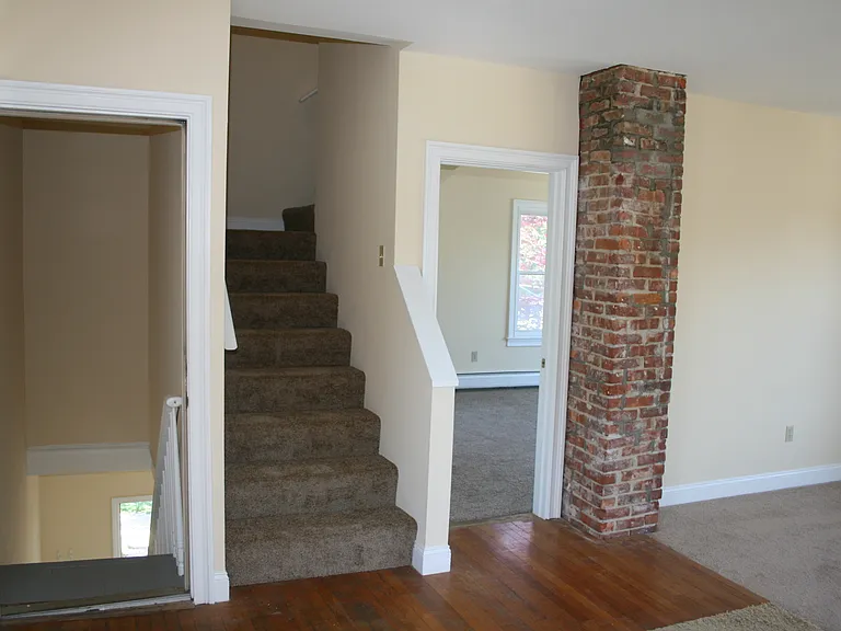 33 Fairfield Ave #B — Photo 7