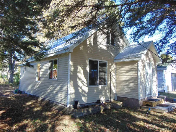 401 Michigan Ave, Ontonagon, MI 49953