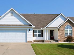 135 Summerbrooke Ln, Branson, MO 65616
