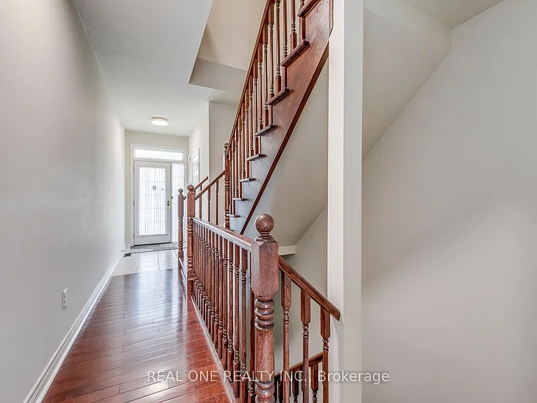 2319 Stone Glen Cres — Photo 5