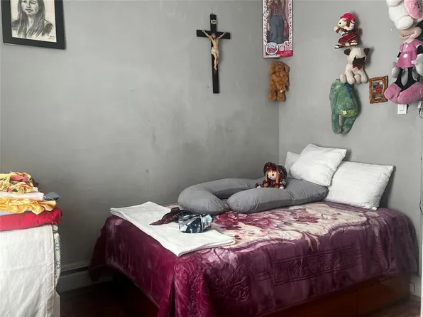 95-20 41st Avenue image 4 of 9