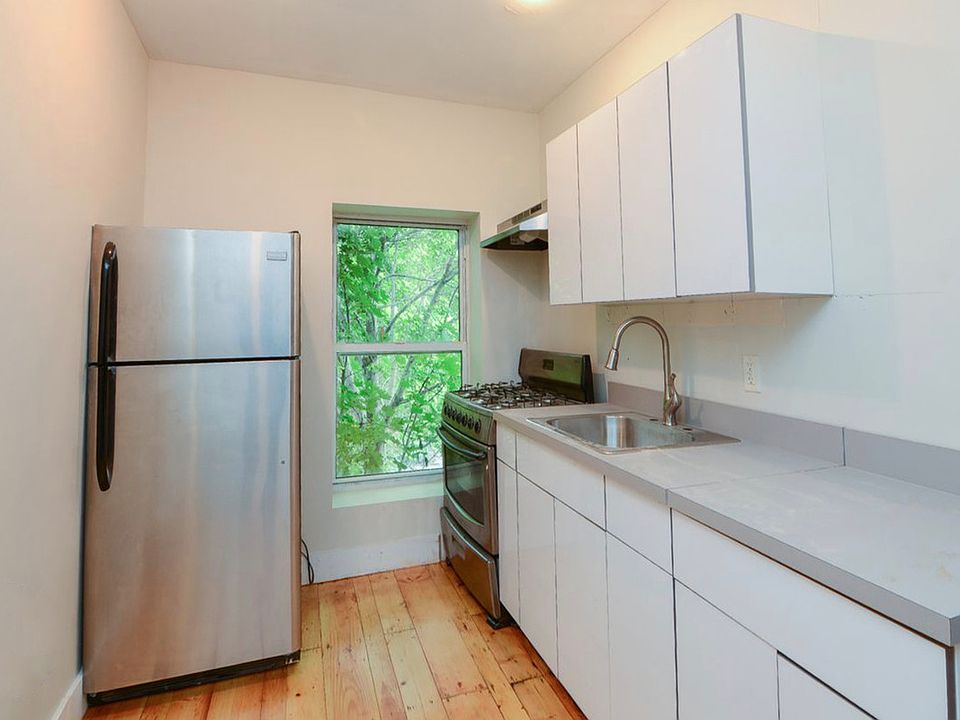 1st image of 1082 Pacific St #2AA